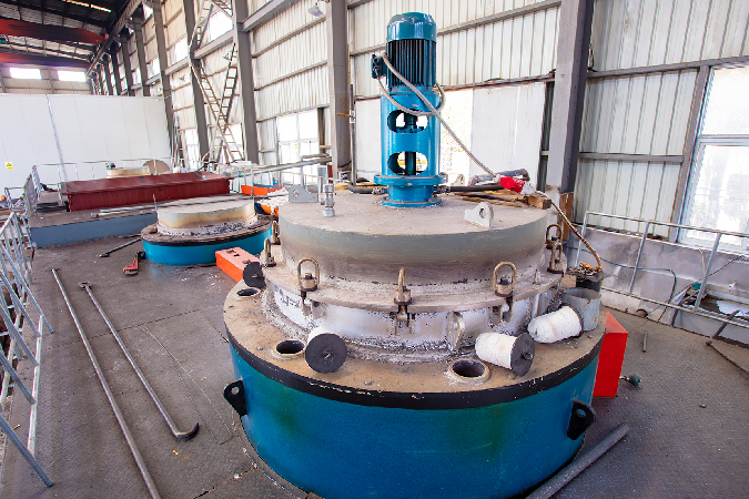 Nitriding furnace
